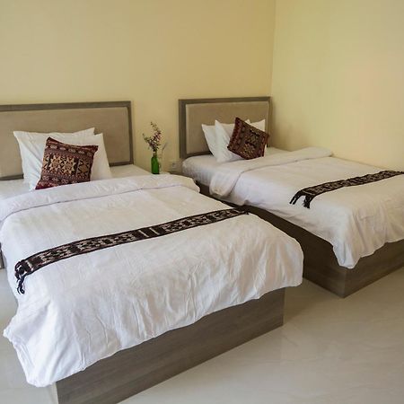 Ara Garden Inn, Accommodation, Yoga Studio & Spa Рутенг Екстериор снимка