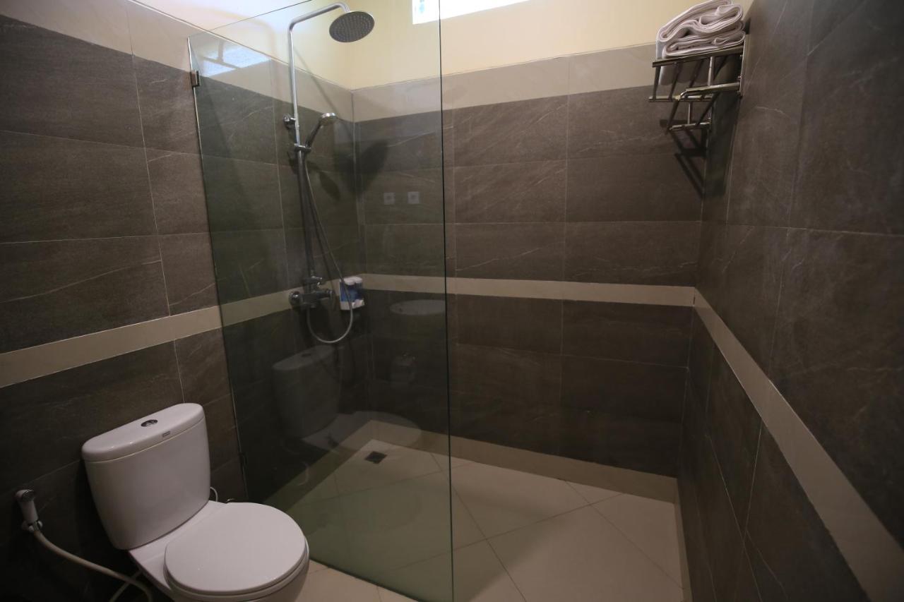 Ara Garden Inn, Accommodation, Yoga Studio & Spa Рутенг Екстериор снимка