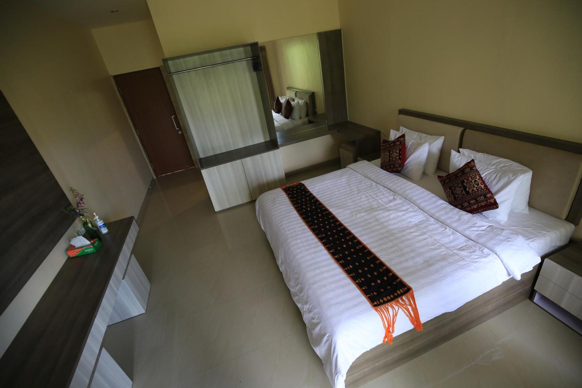 Ara Garden Inn, Accommodation, Yoga Studio & Spa Рутенг Екстериор снимка